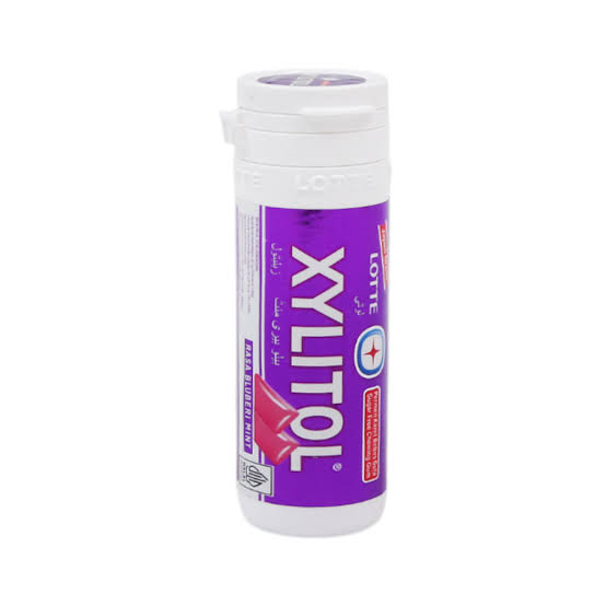 Xylitol chewing gum bubble mint